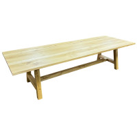 Der SHVEJK-Tisch ist ein Symbol für wahre Zuverlässigkeit und tadellosen Stil in Ihrem Raum