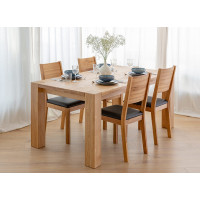 Moderner, eleganter Tisch aus massiver Eiche auf Shester-Durchgangsstützen